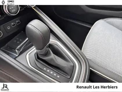 Photo 5 Renault Clio  1.6 E-Tech 145ch full hybrid Techno - 24