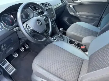 Photo 10 Volkswagen Tiguan  2.0 TDI 150ch IQ.Drive Euro6d-T