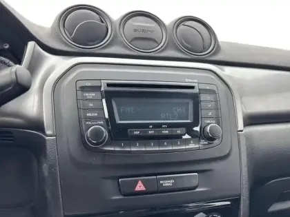 Photo 13 Suzuki Vitara  1.4 Boosterjet Hybrid 129ch Avantage