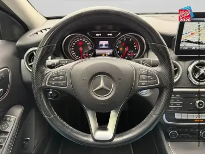 Photo 11 Mercedes GLA  180 122ch Inspiration 7G-DCT Euro6d-T