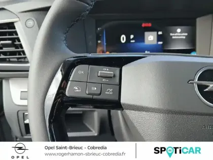 Photo 12 Opel Vivaro  Fg M 2.2 Diesel 180ch Sportive automatique