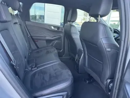 Photo 10 Ford Kuga  2.5 Duratec 190ch FHEV E85 Graphite Tech Edition BVA