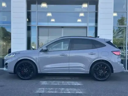 Photo 7 Ford Kuga  2.5 Duratec 190ch FHEV E85 Graphite Tech Edition BVA