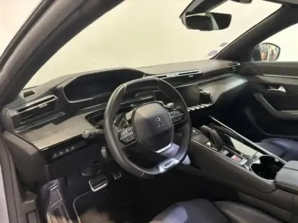 Photo 6 Peugeot 508  SW HYBRID 225ch GT e-EAT8 Attelage / GPS / Carplay Camera
