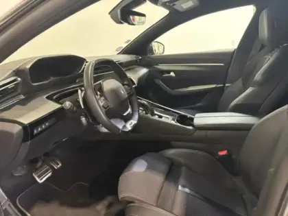 Photo 8 Peugeot 508  SW HYBRID 225ch GT e-EAT8 Attelage / GPS / Carplay Camera