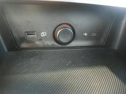 Photo 14 Mg ZS  1.5 Hybrid+ 197ch Comfort