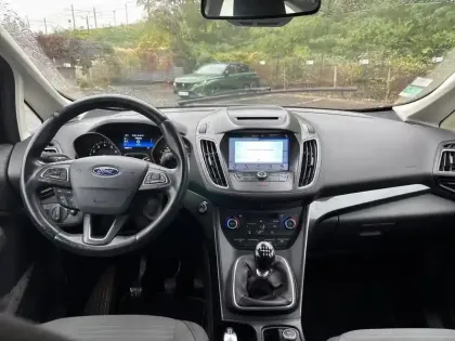 Photo 5 Ford C-Max  1.0 EcoBoost 125ch Stop&Start Titanium Euro6.2