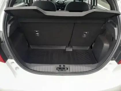Photo 8 Ford Ka + 1.2 Ti-VCT 85ch S&S White Edition