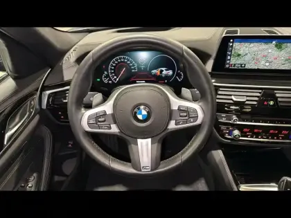 Photo 8 BMW Serie 5 Série 5 520dA xDrive 190ch Luxury Euro6d-T