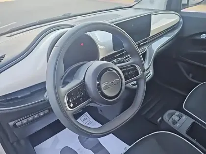 Photo 11 Fiat 500  e 95ch MY23