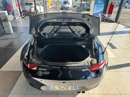 Photo 11 Mazda Mx-5  1.5 SKYACTIV-G 132ch Sélection 2022