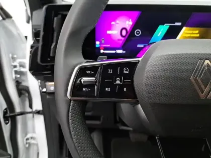 Photo 31 Renault Austral  full hybrid E-Tech 200 ch