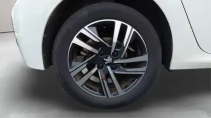 Photo 10 Peugeot 208  PureTech 100 S&S EAT8