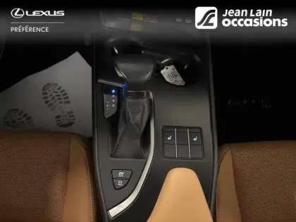 Photo 12 Lexus UX  250h 4WD