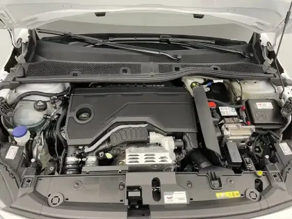 Photo 20 Peugeot 208  Hybrid 100 e-DCS6