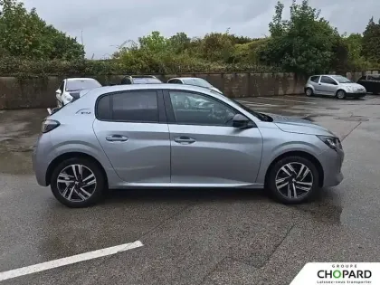 Photo 35 Peugeot 208  PureTech 75 S&S BVM5