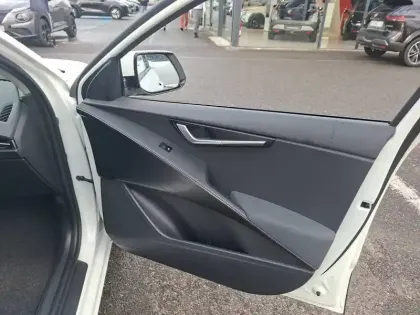 Photo 17 Kia Niro  1.6 GDi 141 ch HEV DCT6