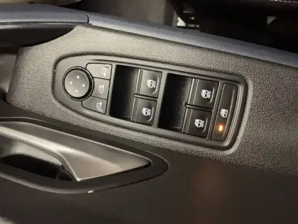 Photo 12 Dacia Duster  Hybrid 140