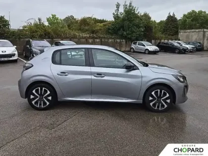 Photo 35 Peugeot 208  PureTech 75 S&S BVM5