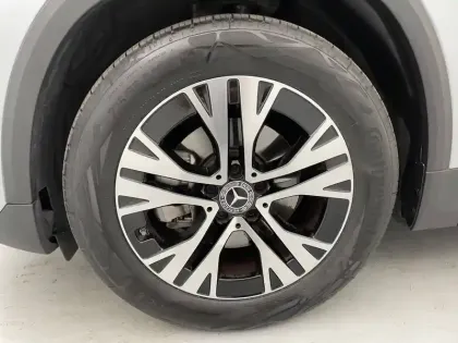 Photo 17 Mercedes GLA  200 d 8G-DCT
