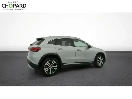 Photo 8 Mercedes GLA  200 d 8G-DCT