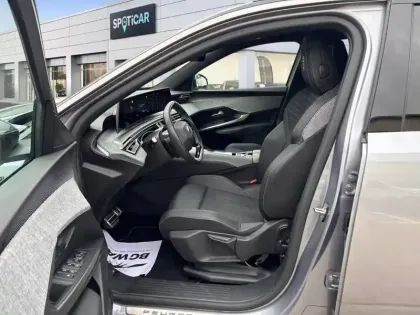 Photo 8 Peugeot 5008  Hybrid 145 ch e-DCS6