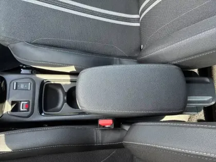 Photo 22 Opel Corsa  1.2 Turbo Hybrid 110 ch Autom