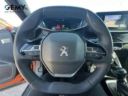 Photo 17 Peugeot 2008  PureTech 100 S&S BVM6