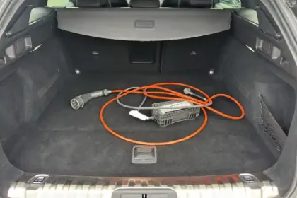 Photo 6 Peugeot 508  SW Hybrid 225 e-EAT8