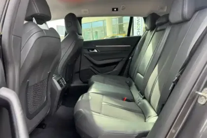 Photo 8 Peugeot 508  SW Hybrid 225 e-EAT8