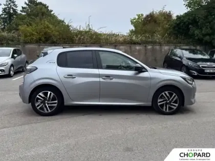 Photo 35 Peugeot 208  PureTech 75 S&S BVM5