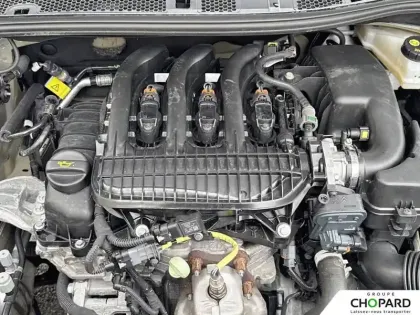 Photo 25 Peugeot 208  PureTech 75 S&S BVM5