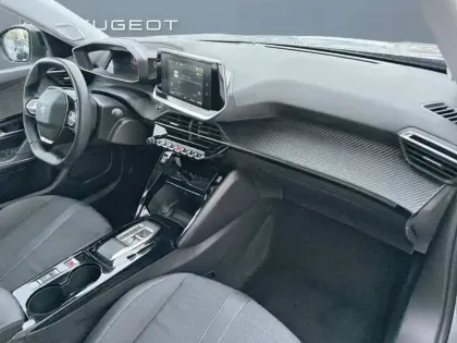 Photo 46 Peugeot 2008  Electrique 136 ch