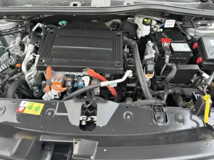 Photo 38 Peugeot 2008  Electrique 136 ch