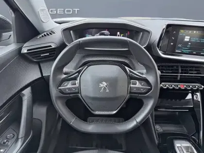 Photo 44 Peugeot 2008  Electrique 136 ch