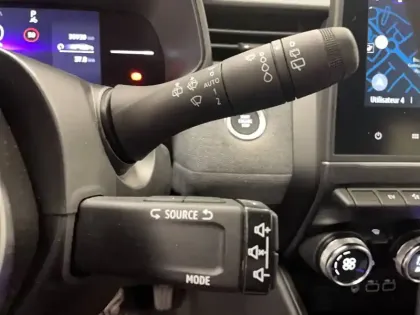 Photo 27 Renault Clio  E-Tech full hybrid 145 ch GSR2