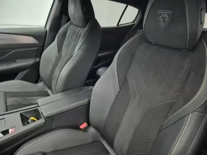 Photo 8 Peugeot 408  Hybrid 145 e-DCS6