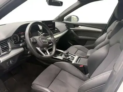 Photo 8 Audi Q5 50 TFSIe 299 S tronic 7 Quattro S line