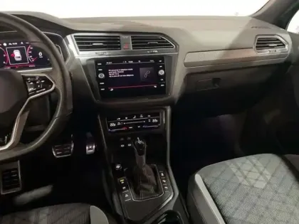 Photo 9 Volkswagen Tiguan 2.0 TDI 150ch DSG7 R-Line