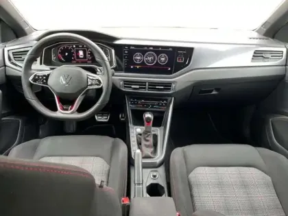 Photo 7 Volkswagen Polo 2.0 TSI 207 S&S DSG7 GTI