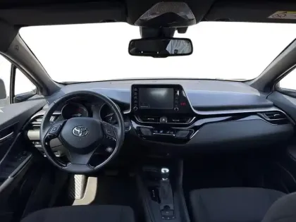 Photo 9 Toyota C-HR  1.8 Hybride 122ch Dynamic Ultimate E-CVT