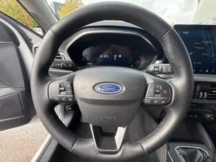 Photo 14 Ford Focus  SW 1.0 EcoBoost mHEV 125 ch Titanium X Business