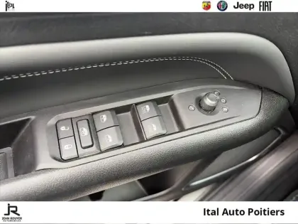 Photo 12 Jeep Compass  1.3 Turbo T4 240ch PHEV 4xe S AT6 eAWD
