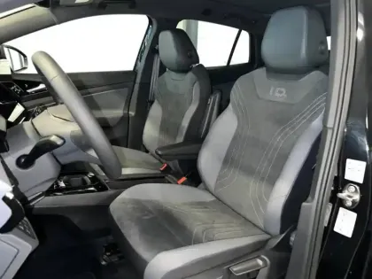 Photo 10 Volkswagen ID.5  204ch Pro Performance 77 kWh