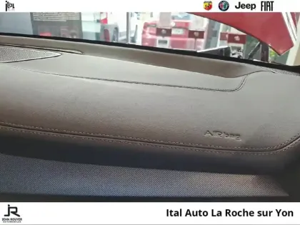 Photo 12 Alfa Romeo Giulia  2.2 Diesel 160ch Veloce AT8