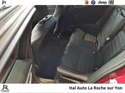 Photo 9 Alfa Romeo Giulia  2.2 Diesel 160ch Veloce AT8