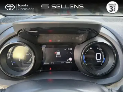 Photo 5 Toyota Yaris  116h Iconic 5p MY22
