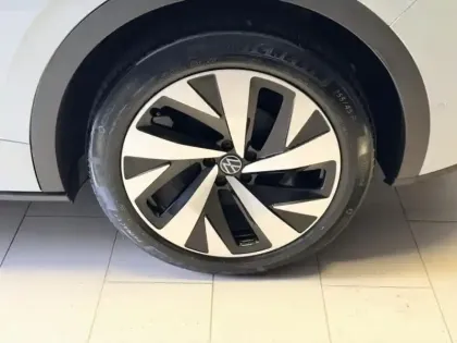 Photo 8 Volkswagen ID.5  204ch Pro Performance 77 kWh