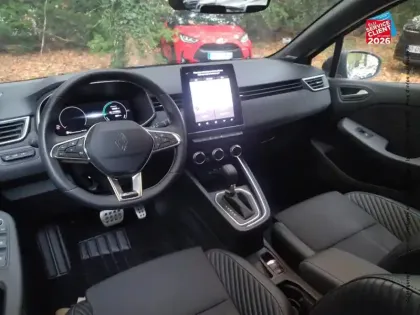 Photo 14 Renault Clio  1.6 E-Tech 145ch full hybrid esprit Alpine - 25