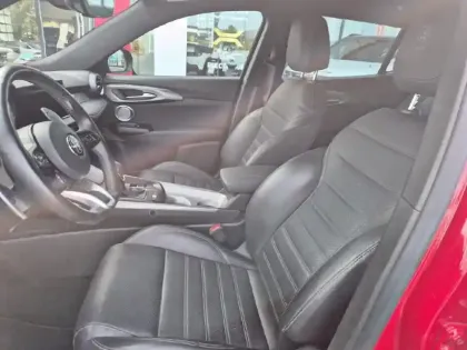 Photo 8 Alfa Romeo Tonale  1.3 PHEV 280ch Edizione Speciale AT6 e-Q4